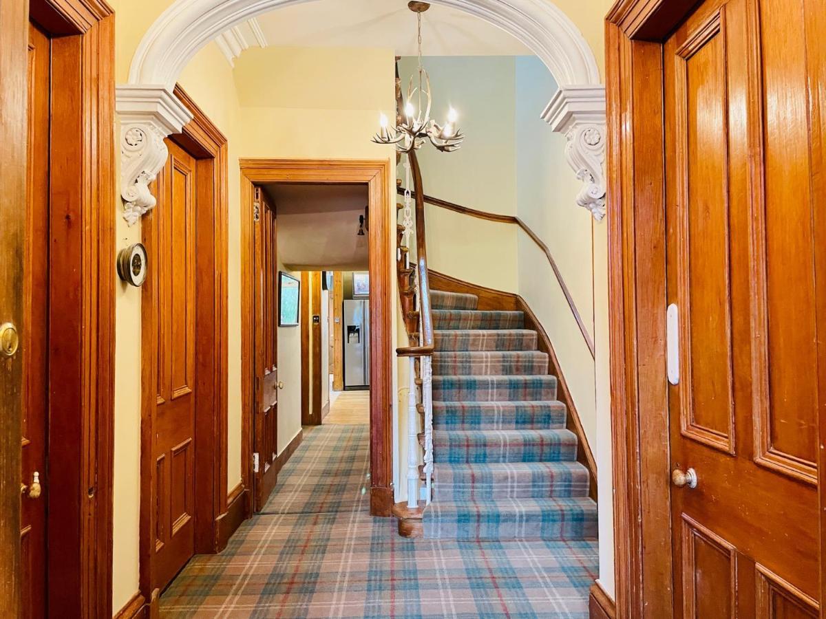 Ladies Lodge Inverness Exterior photo